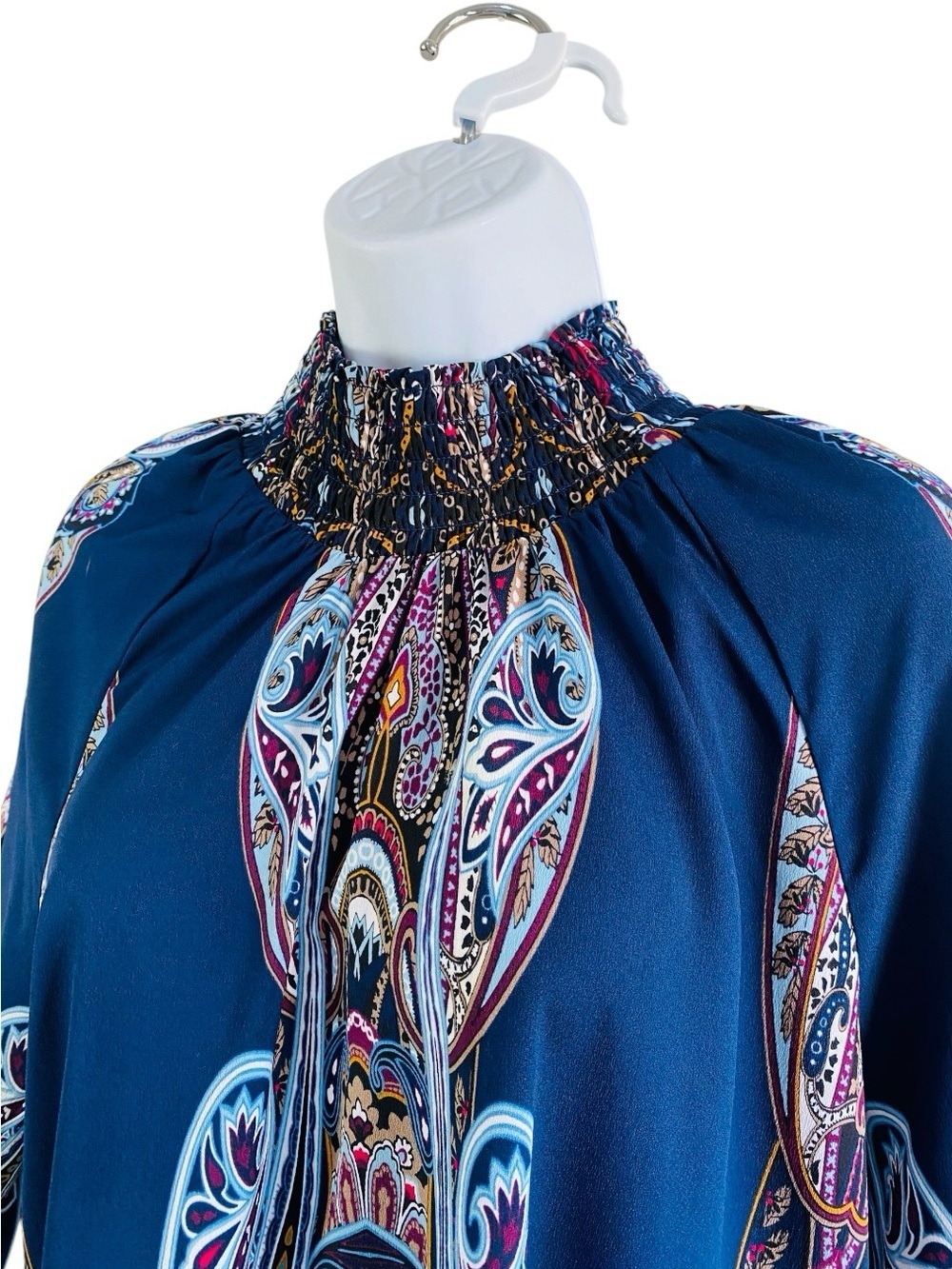 Chico’s Navy Paisley Smock Neck And Cuff Blouse Size M